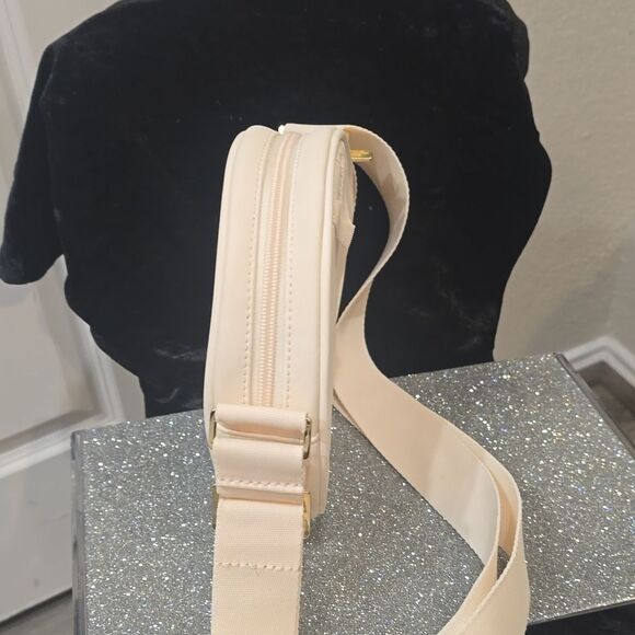 Adidas Terrace Crossbody Bag- White/Gold Metallic/White - Picture 8 of 11